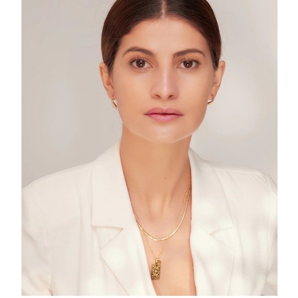 NEW 18K Gold Plated Capricorn Sign Zodiac Tarot Card Square Pendant Necklace - Picture 3 of 14